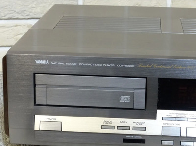 Yamaha CDX-10000 2