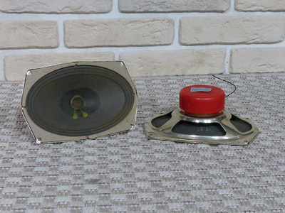 Grundig пара 3