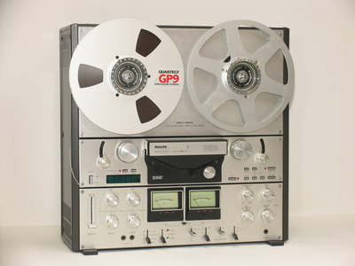 Philips N4520 2