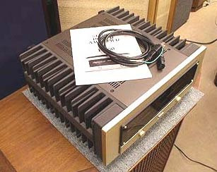 ACCUPHASE P-450 (2 по 200Вт) 2