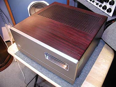 LUXMAN C-06a + оконечник LUXMAN M-07 / Limited Edition, 2 x 100Вт в кл. А, 52кг 5