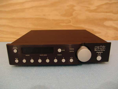 MARK LEVINSON No. 38