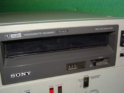 Sony U-matic VO-5630 / PAL / SECAM / NTSC 2